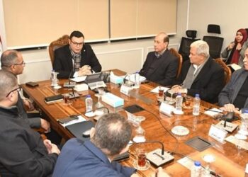 وزير الإسكان يعقد اجتماعه الدوري لمتابعة موقف تنفيذ مشروعات المبادرة الرئاسية “حياة كريمة”