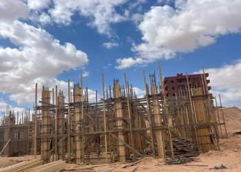 مسئولو “الإسكان” يتفقدون أعمال المرافق بمنطقة “شمس الحكمة” والمشروعات التنموية بالساحل الشمالي