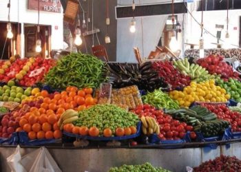 أسعار الخضار والفاكهة اليوم الثلاثاء