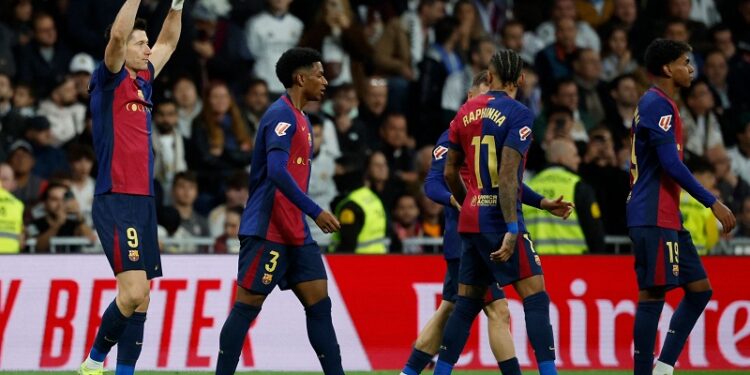 موعد مباراة برشلونة وأوساسونا الليلة في الدوري الإسباني