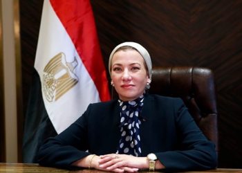 وزيرة البيئة