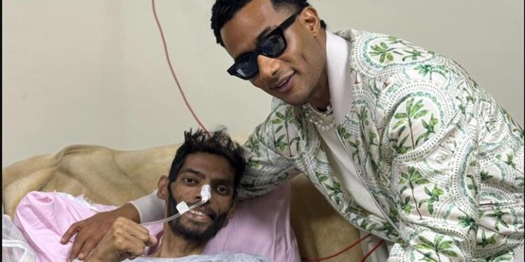 إبراهيم شيكا يكشف لمحمد رمضان تطورات حالته الصحية.. والأخير يرد