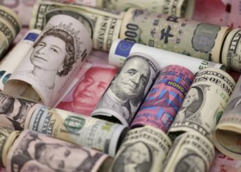 أسعار العملات في مصر اليوم الخميس