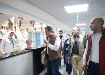 نائب رئيس مجلس الوزراء يتفقد مستشفى الهلال ومستشفى شبرا العام