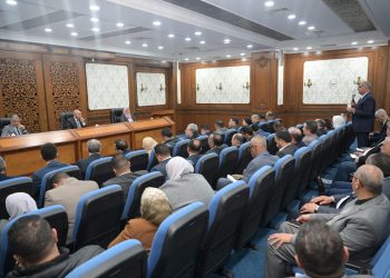 وزير الصناعة والنقل