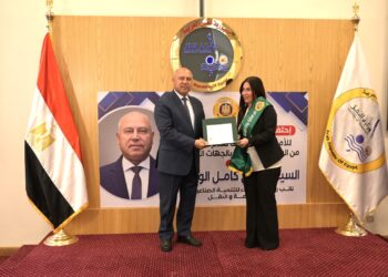 كامل الوزير يشهد احتفالية وزارتي النقل والصناعة للامهات المثاليات لعام 2025