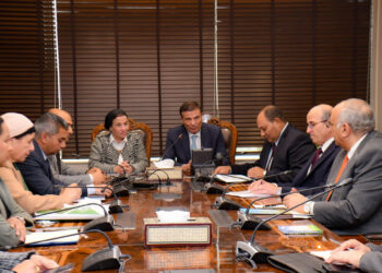 وزيرا البيئة والزراعة يبحثان الاستفادة من المخلفات الزراعية والحيوانية في تصنيع الأعلاف والاسمدة العضوية