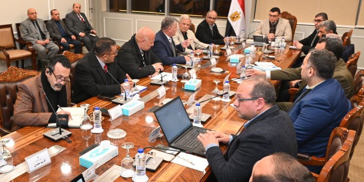 وزير الإسكان