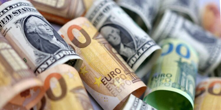 أسعار العملات في مصر اليوم الأحد