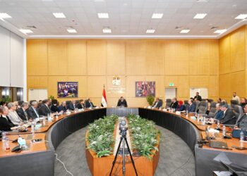 “الشربيني يوجه باستمرار العمل خلال أيام الإجازات لسرعة الانتهاء من المشروع