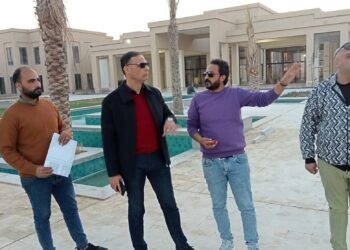 رئيس جهاز الساحل الشمالي يتابع الأعمال الجارية بقرية “ألماظة باى”السياحية