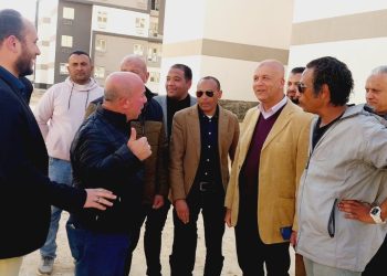 مسئولو “الإسكان” يتفقدون سير العمل  بالمشروعات السكنية بمدينة بدر