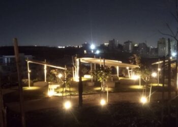 رئيس الجهاز المركزي للتعمير يتفقد ليلا مشروع حديقة “0.” بمحافظة القاهرة