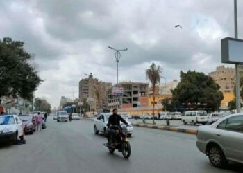 طقس أول يوم العيد حار نهاراً ورياح وأتربة