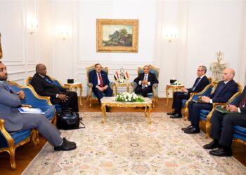 وزير الخارجية والهجرة يستقبل وزير خارجية السودان على هامش المؤتمر الوزاري لعملية الخرطوم