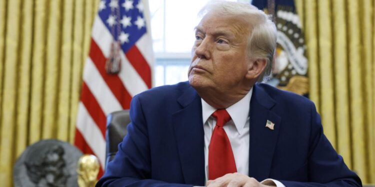 ترامب يوقف مؤقتا الرسوم الجمركية لمدة 90 يوما على دول لم تتخذ ردا انتقاميا