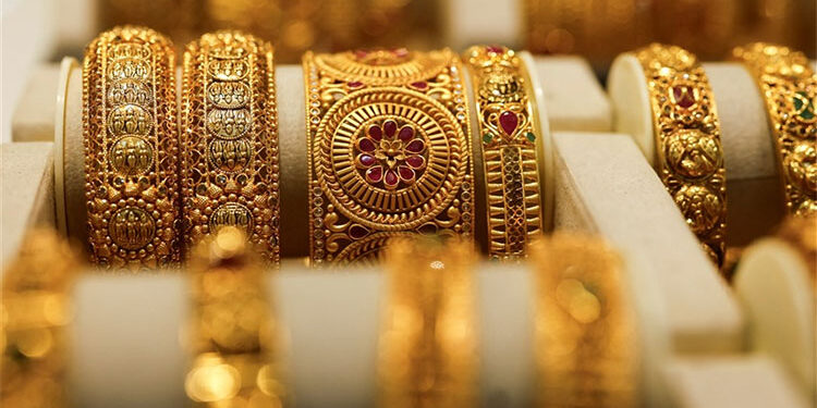 الذهب يصعد لذروة قياسية بعد إعلان ترامب الرسوم الجمركية