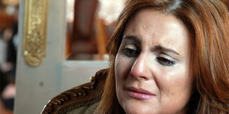 رانيا محمود ياسين تطلب الدعاء لزوجة نضال الشافعي