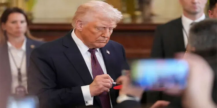 ترامب يعتزم زيارة السعودية الشهر المقبل