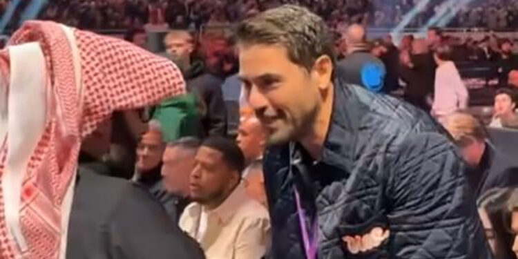 تركي آل الشيخ يُوجّه رسالة لـ أحمد عز خلال مباراة ملاكمة