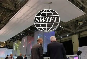 الصين تُطلق بديلاً عن نظام “SWIFT”.. إعادة تشكيل النظام المالي العالمي