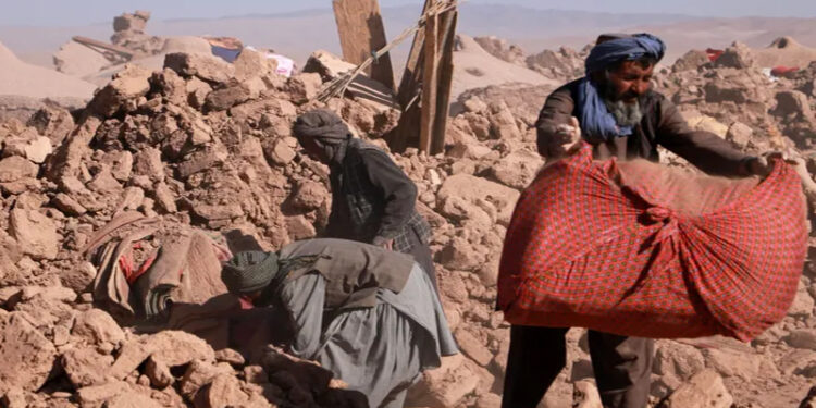 زلزال قوي يضرب أفغانستان