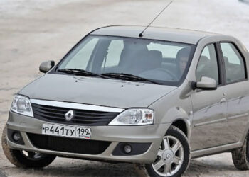 رينو لوجان سيدان سعرها 250 ألف جنيه