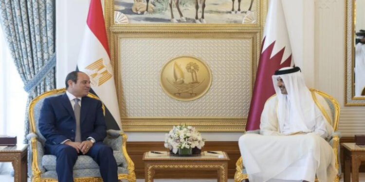 أمير قطر يستقبل الرئيس السيسي بمقر الديوان الأميري في الدوحة