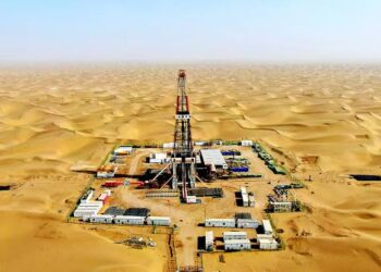 مصر تعلن عن ٣ اكتشافات بترولية جديدة في الصحراء الغربية