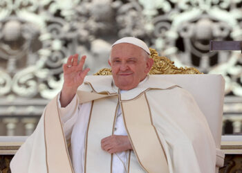 ملوك العالم يودعون البابا فرانسيس