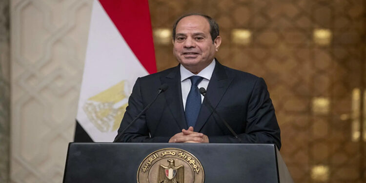 الرئيس السيسي يشارك في حفل تخرج الدورة الثانية لتأهيل أئمة الأوقاف من الأكاديمية العسكرية المصرية