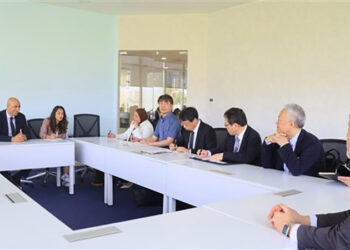 وزير التعليم يبحث مع وفد مجلس التعليم بمحافظة طوكيو تعزيز التعاون ونقل الخبرات اليابانية