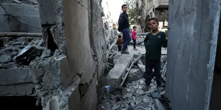 صحة غزة: استشهاد أكثر من 90 شخصًا في غارات إسرائيلية خلال 48 ساعة