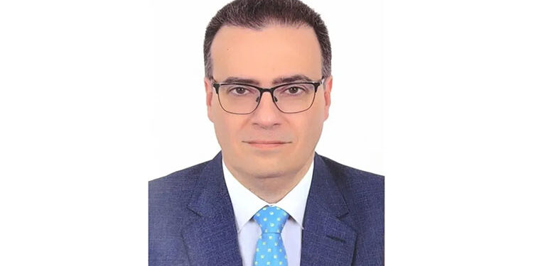 قرار جمهوري بتعيين حاتم نبيل قائمًا بعمل رئيس الجهاز المركزي للتنظيم والإدارة لمدة عام