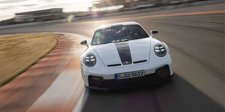 أسعار بورشه 911 جي تي 3 موديل 2025 بالسعودية