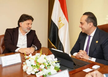 رئيس هيئة الرعاية الصحية يترأس اجتماعًا بوفد رفيع المستوى مع مجموعة مودست التركية المتخصصة