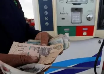 هبوط أسعار النفط مجددًا..هل تتراجع الحكومة عن رفع أسعار البنزين؟