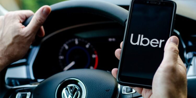 بعد رفع أسعار خدماتها القائمة الكاملة لأسعار رحلات أوبر في مصر