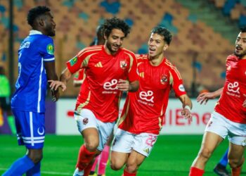 الأهلي يهزم الهلال ويتأهل لنصف نهائي دوري الأبطال