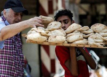 زيادة تصل لـ50 قرشاً…المخابز تتجه لرفع سعر الرغيف السياحي