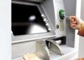 السحب من البنوك ATM بعد قرار البنك المركزي.. الحد الأقصى للسحب اليومي من البنوك وATM