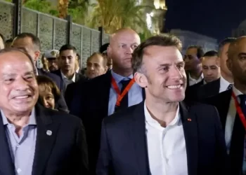 السيسي وماكرون في خان الخليلي..صور