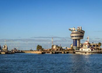 ميناء دمياط يتداول 3.4 مليون طن بضائع