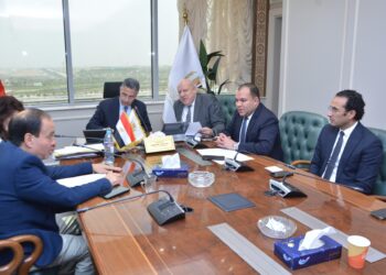 وزير التموين والتجارة الداخلية يلتقي بعدد من السادة أعضاء مجلسي النواب والشيوخ