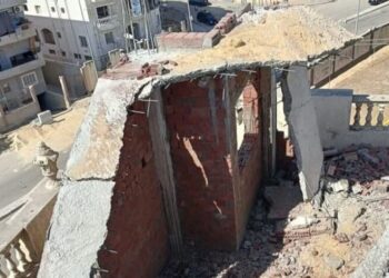 وزير الإسكان يُصدر قراري إزالة لتعديات ومخالفات بناء بتوسعات العلمين ودمياط