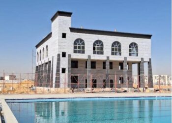 تنفيذاً لتوجيهات وزير الإسكان: دفع العمل في تنفيذ 27 مبنى خدميا تشمل مدارس ووحدات صحية وناديا بأكتوبر الجديدة