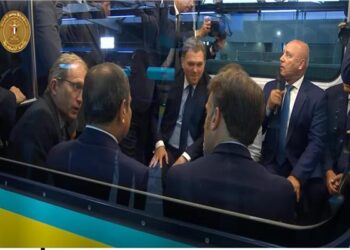 الرئيس السيسى يصطحب ماكرون فى جولة تفقدية من محطة عدلى منصور التبادلية