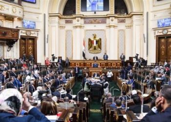 مجلس النواب يوافق نهائيا على 5 مشروعات قوانين للترخيص بالبحث عن البترول والغاز