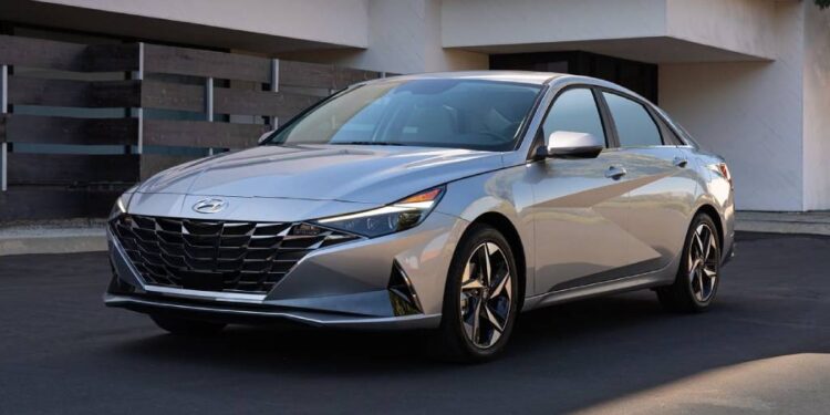 أقل سعر لسيارة هيونداي إلنترا CN7 موديل 2024