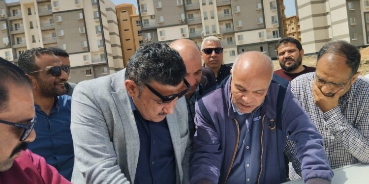 وزير الإسكان يتابع أعمال تنفيذ الوحدات السكنية بمشروع “ديارنا” والخدمات بدمياط الجديدة